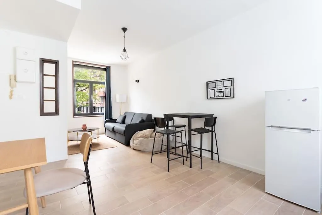 アパート Appartement Confortable Et Fonctionnel リール フランス